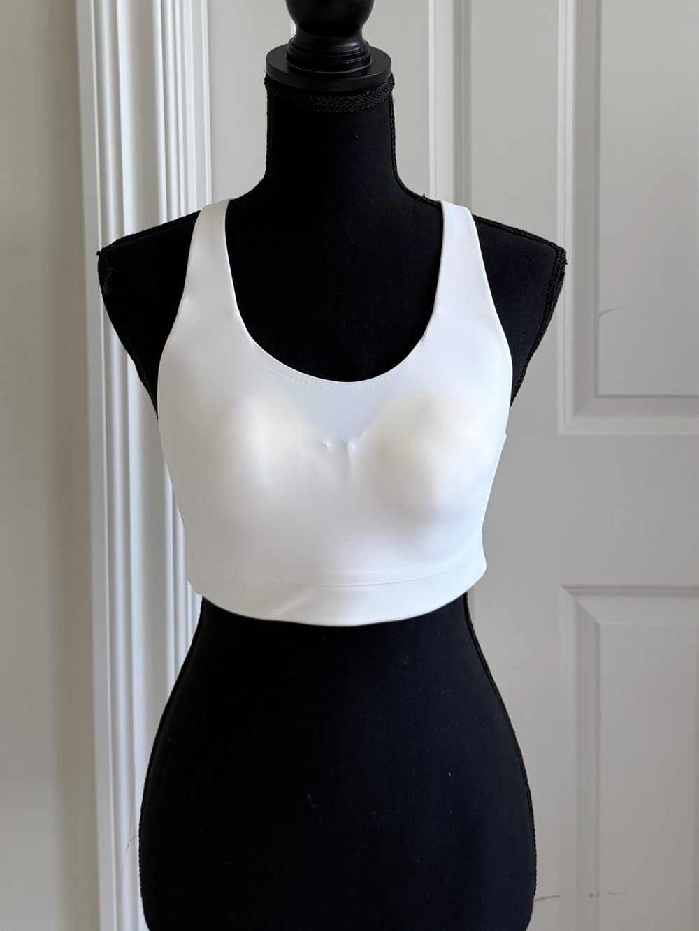 NWT Athleta Advance Bra B-G in White, size 34C